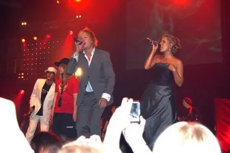 Sunrise Avenue - samuallofus[1].jpg